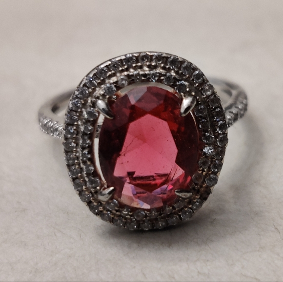 Stunning Ruby and CZ Sterling Silver Ring - Picture 14 of 16